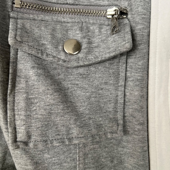 Boston Proper Chic Zippered Coordinate Set Grey/White with Silver Zips XS - Picture 2 of 10